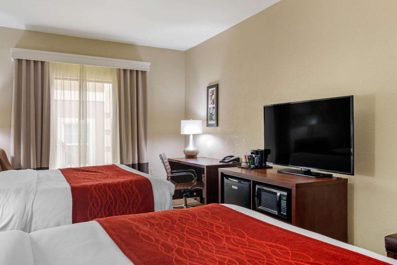 Comfort Inn & Suites Griffin Bagian luar foto