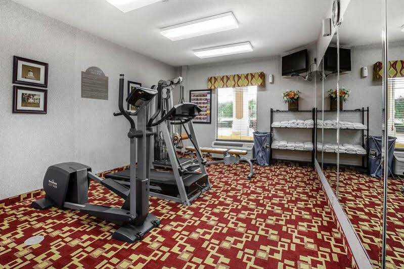 Comfort Inn & Suites Griffin Bagian luar foto