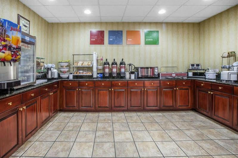 Comfort Inn & Suites Griffin Bagian luar foto