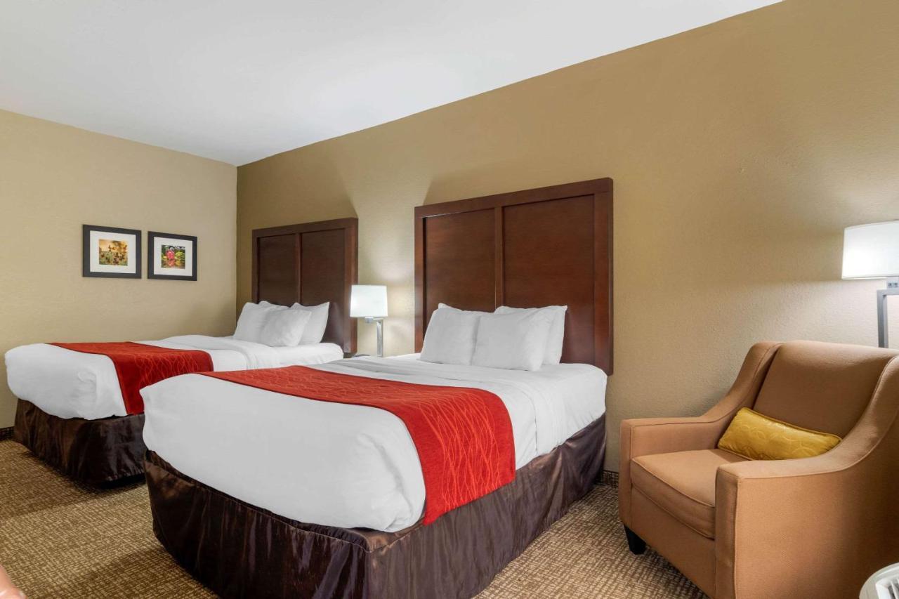 Comfort Inn & Suites Griffin Bagian luar foto