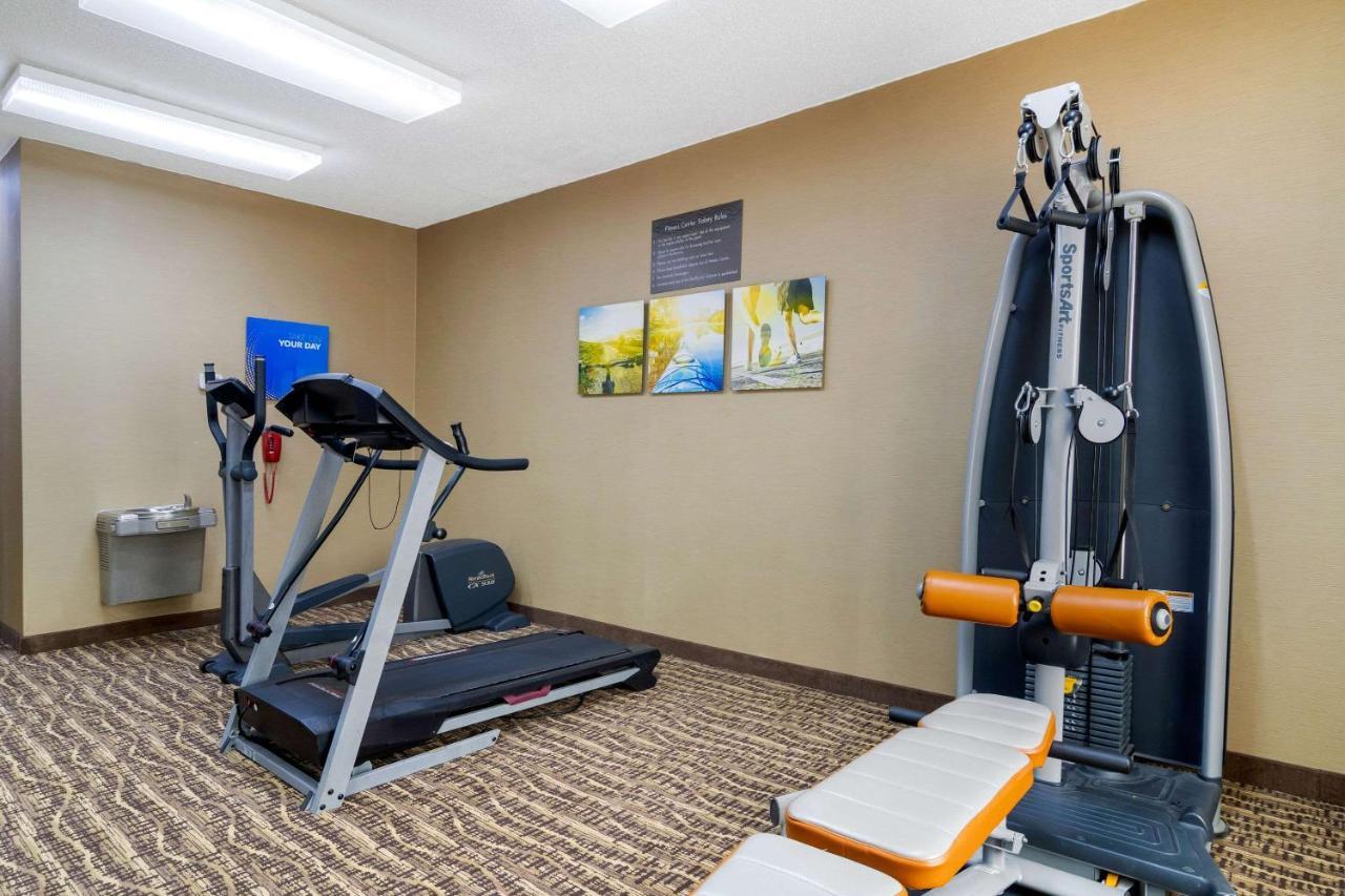 Comfort Inn & Suites Griffin Bagian luar foto